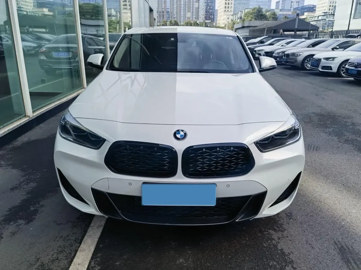 2023 BMW X2 2.0T 178HP L4 7DCT,autocango,china used car exporter,china ev exporter,chinese used car exporter,chinese used ev exporter