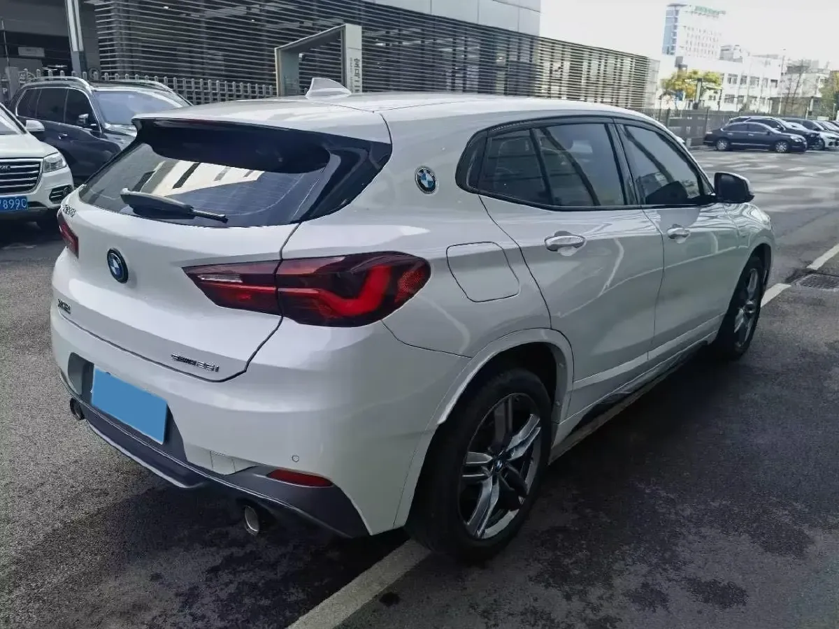 2023 BMW X2 2.0T 178HP L4 7DCT,autocango,china used car exporter,china ev exporter,chinese used car exporter,chinese used ev exporter