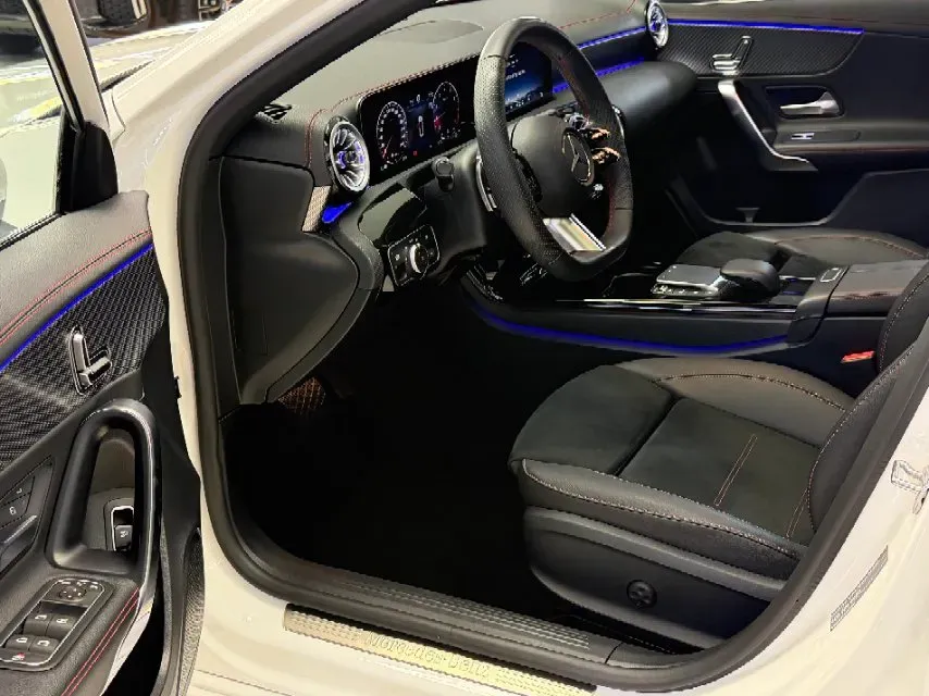 2023 Mercedes-Benz A Class 1.3T 163HP L4 7DCT,autocango,china used car exporter,china ev exporter,chinese used car exporter,chinese used ev exporter