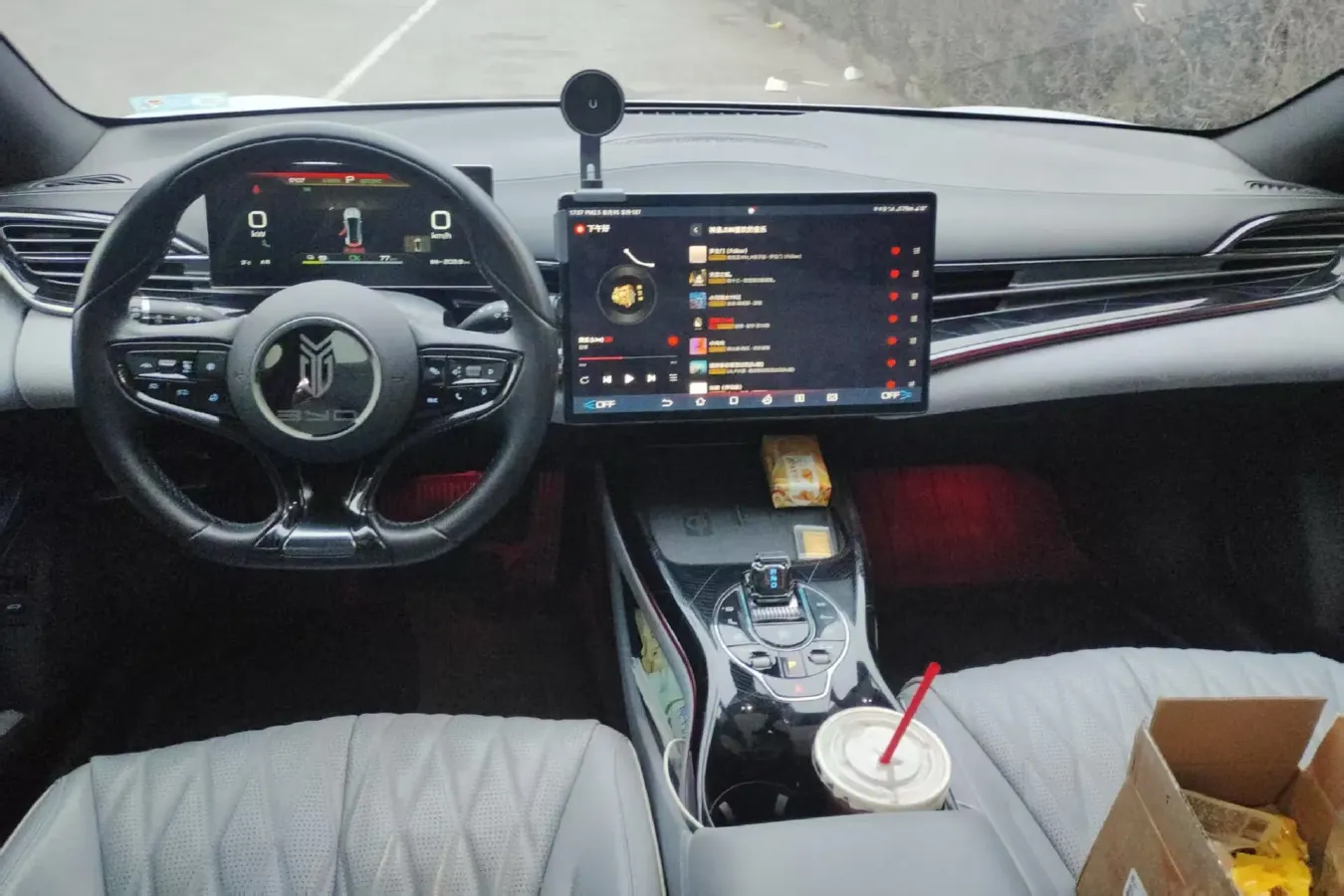 2022 MAXUS DaJia 5 BEV 70KWH,autocango,china used car exporter,china ev exporter,chinese used car exporter,chinese used ev exporter