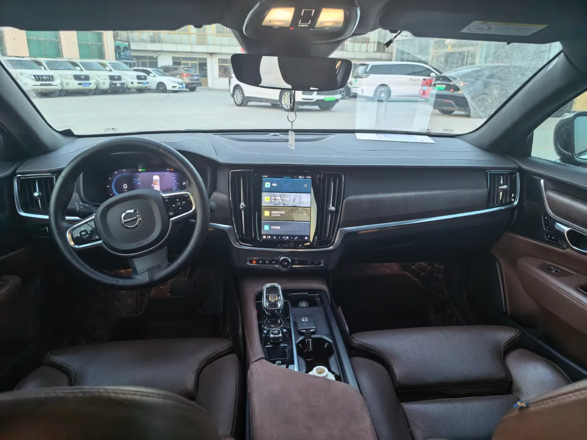 2022 Volvo S90 2.0T 250HP L4 8AT,autocango,china used car exporter,china ev exporter,chinese used car exporter,chinese used ev exporter