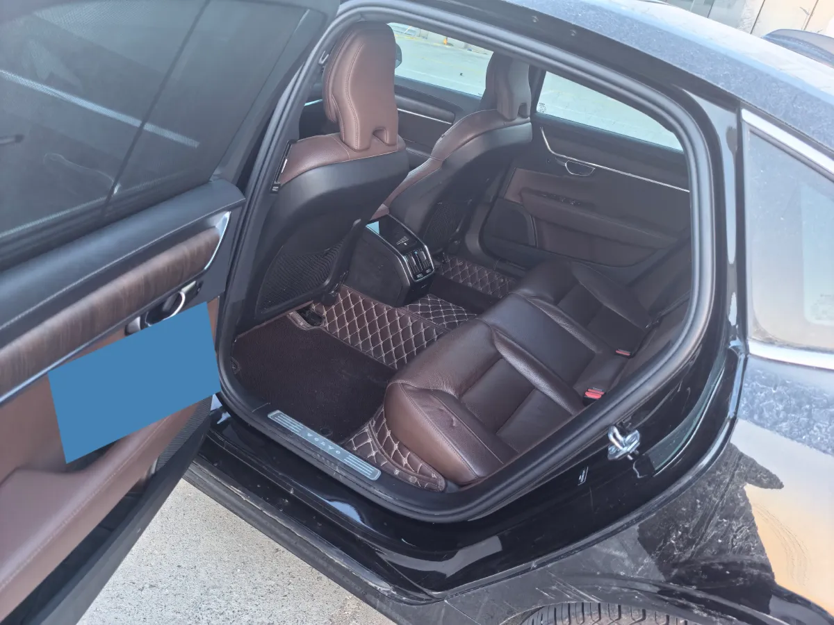 2022 Volvo S90 2.0T 250HP L4 8AT,autocango,china used car exporter,china ev exporter,chinese used car exporter,chinese used ev exporter
