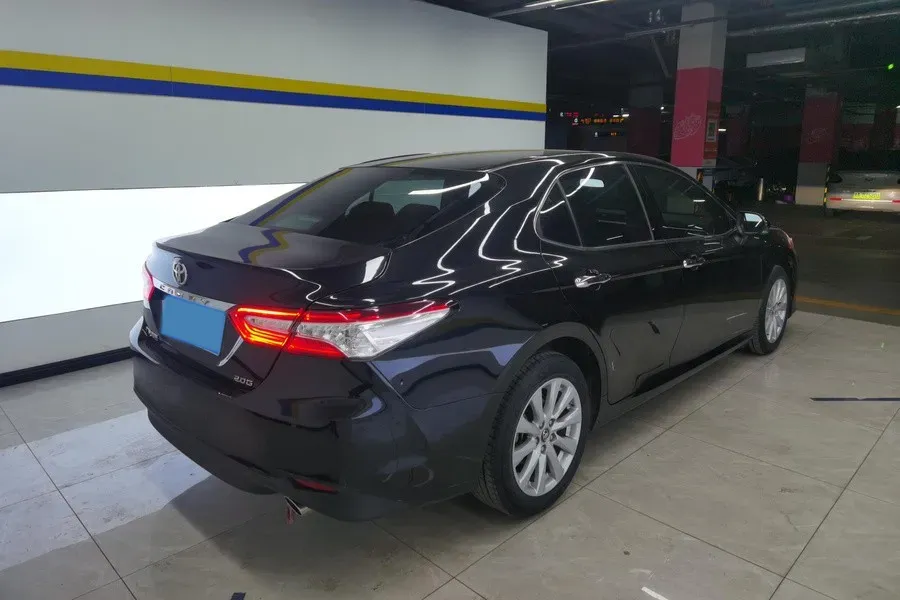 2019 Toyota Camry 2.0L 178HP L4 CVT,autocango,china used car exporter,china ev exporter,chinese used car exporter,chinese used ev exporter