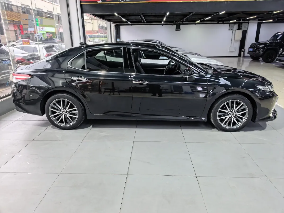 2021 Toyota Camry 2.5L 209HP L4 8AT,autocango,china used car exporter,china ev exporter,chinese used car exporter,chinese used ev exporter