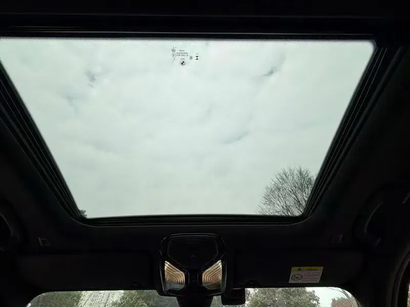 2023 BMW 3 Series 2.0T 184HP L4 8AT,autocango,china used car exporter,china ev exporter,chinese used car exporter,chinese used ev exporter