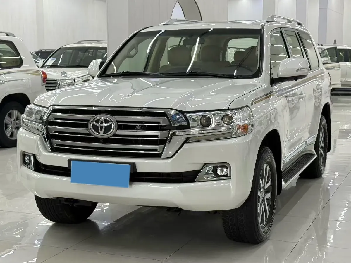 2015 Toyota Land Cruiser 4.6L 310HP V8 6AT,autocango,china used car exporter,china ev exporter,chinese used car exporter,chinese used ev exporter