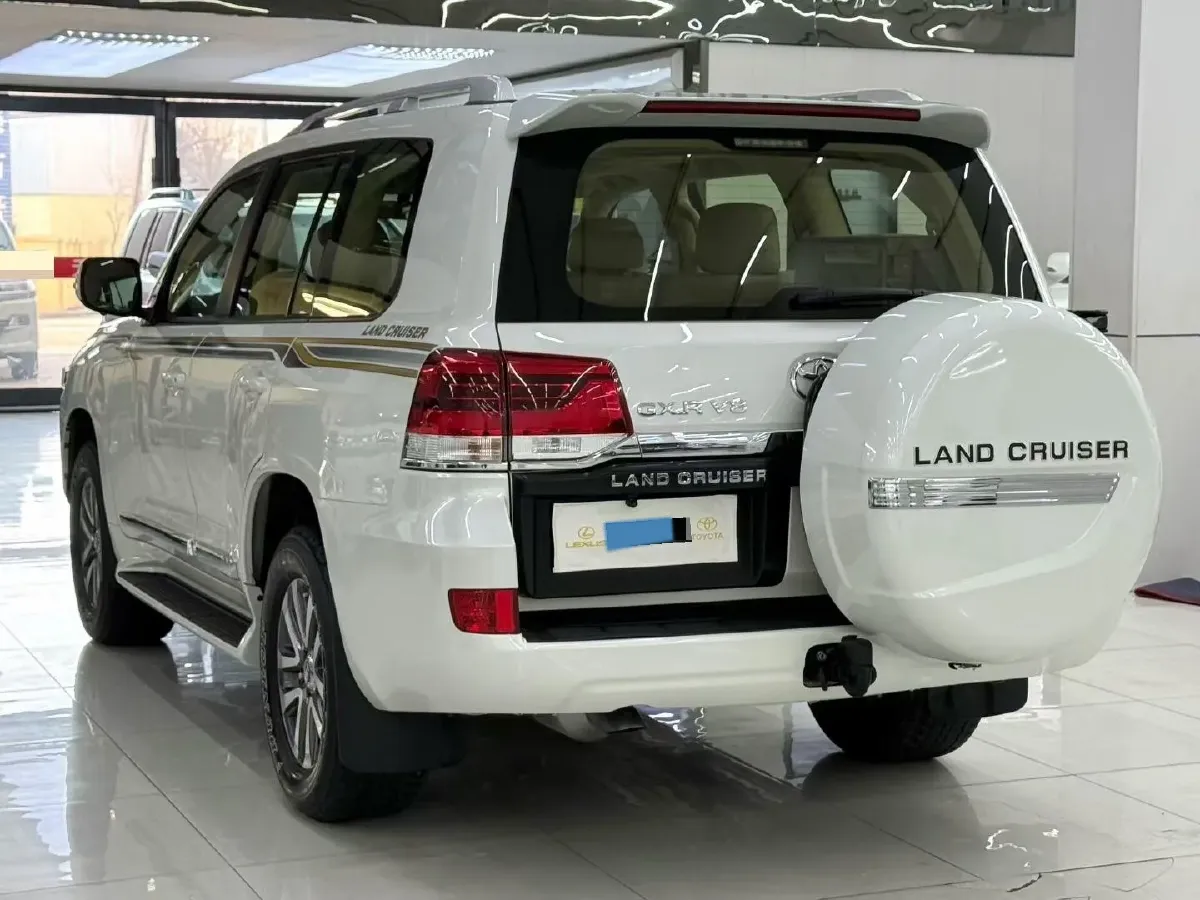 2015 Toyota Land Cruiser 4.6L 310HP V8 6AT,autocango,china used car exporter,china ev exporter,chinese used car exporter,chinese used ev exporter