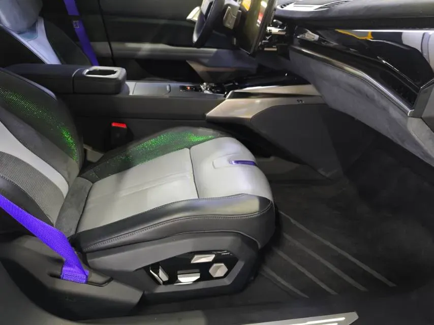 2023 HiPhi Z BEV 120KWH,autocango,china used car exporter,china ev exporter,chinese used car exporter,chinese used ev exporter