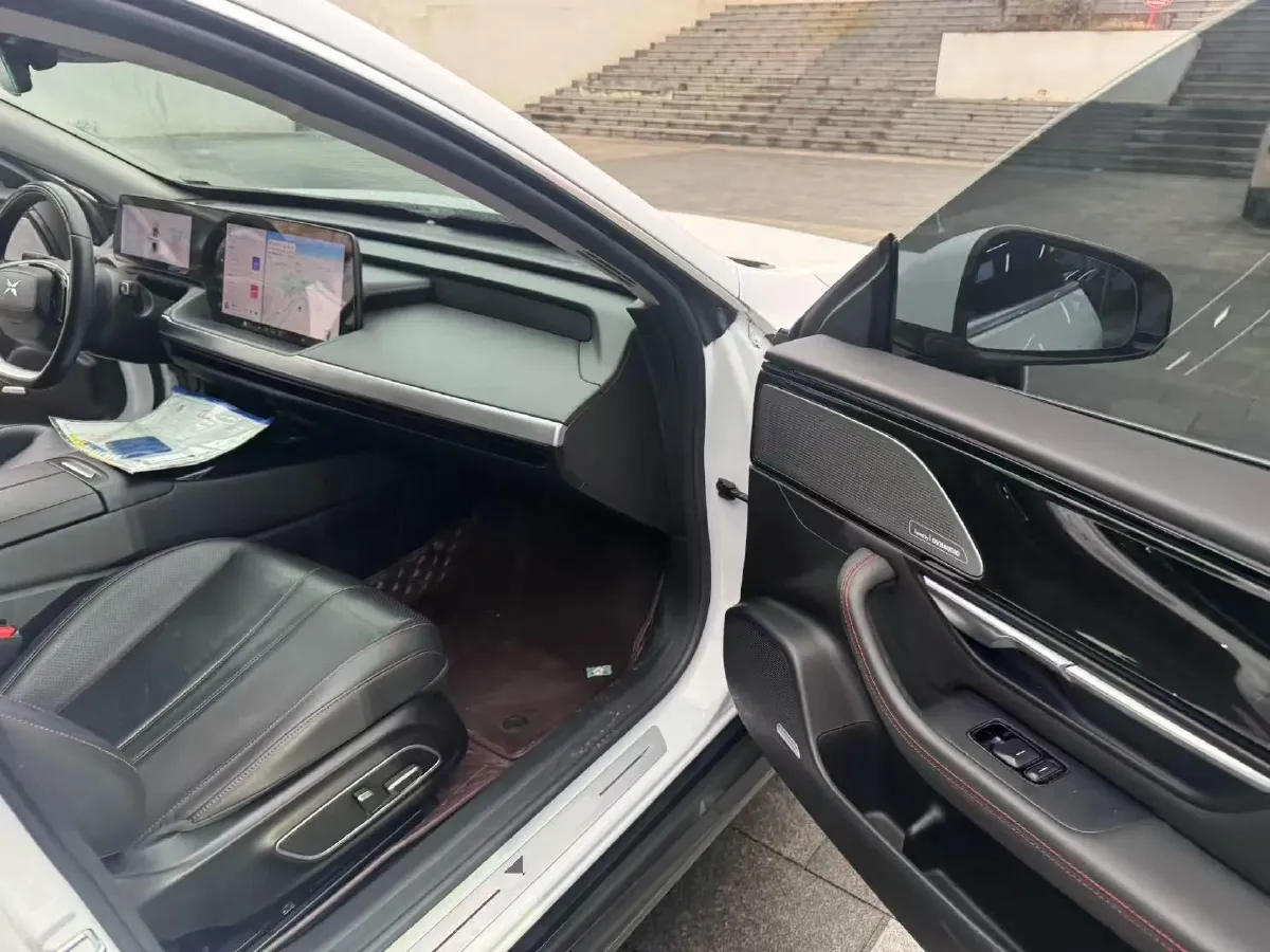 2020 DS 7 1.6T 215HP L4 8AT,autocango,china used car exporter,china ev exporter,chinese used car exporter,chinese used ev exporter