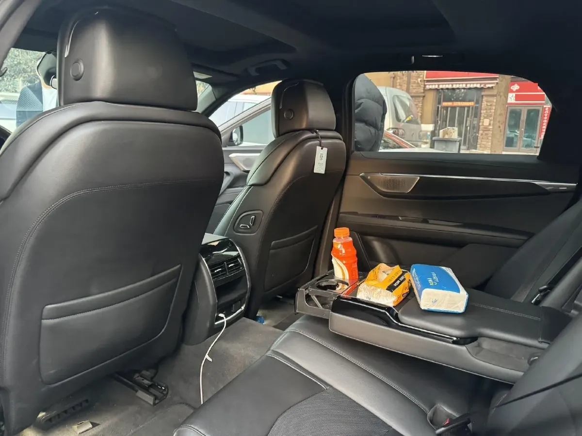 2023 Cadillac CT6 2.0T 237HP L4 10AT,autocango,china used car exporter,china ev exporter,chinese used car exporter,chinese used ev exporter