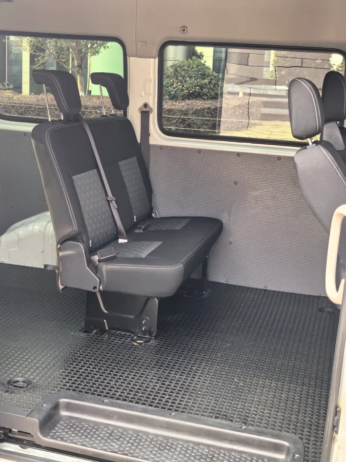 2023 MAXUS XinTu V80 2.0T 139HP L4 6MT,autocango,china used car exporter,china ev exporter,chinese used car exporter,chinese used ev exporter