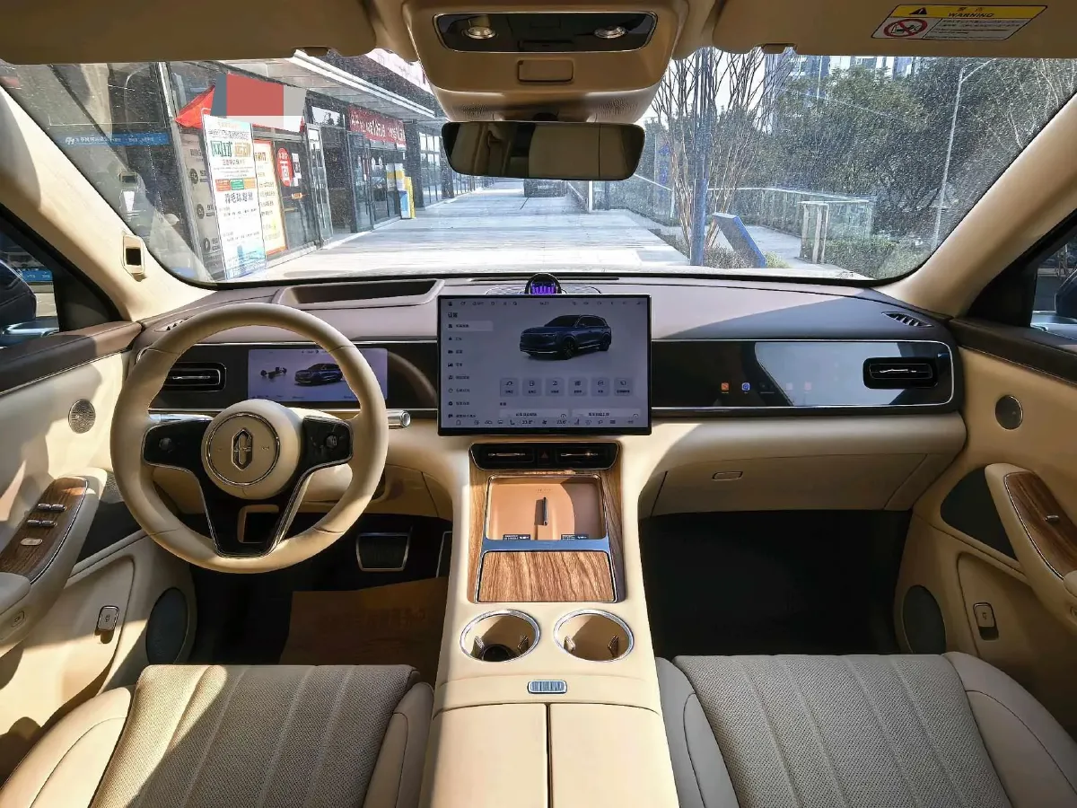 2026 AITO AITO M7 REEV 160HP REEV,autocango,china used car exporter,china ev exporter,chinese used car exporter,chinese used ev exporter