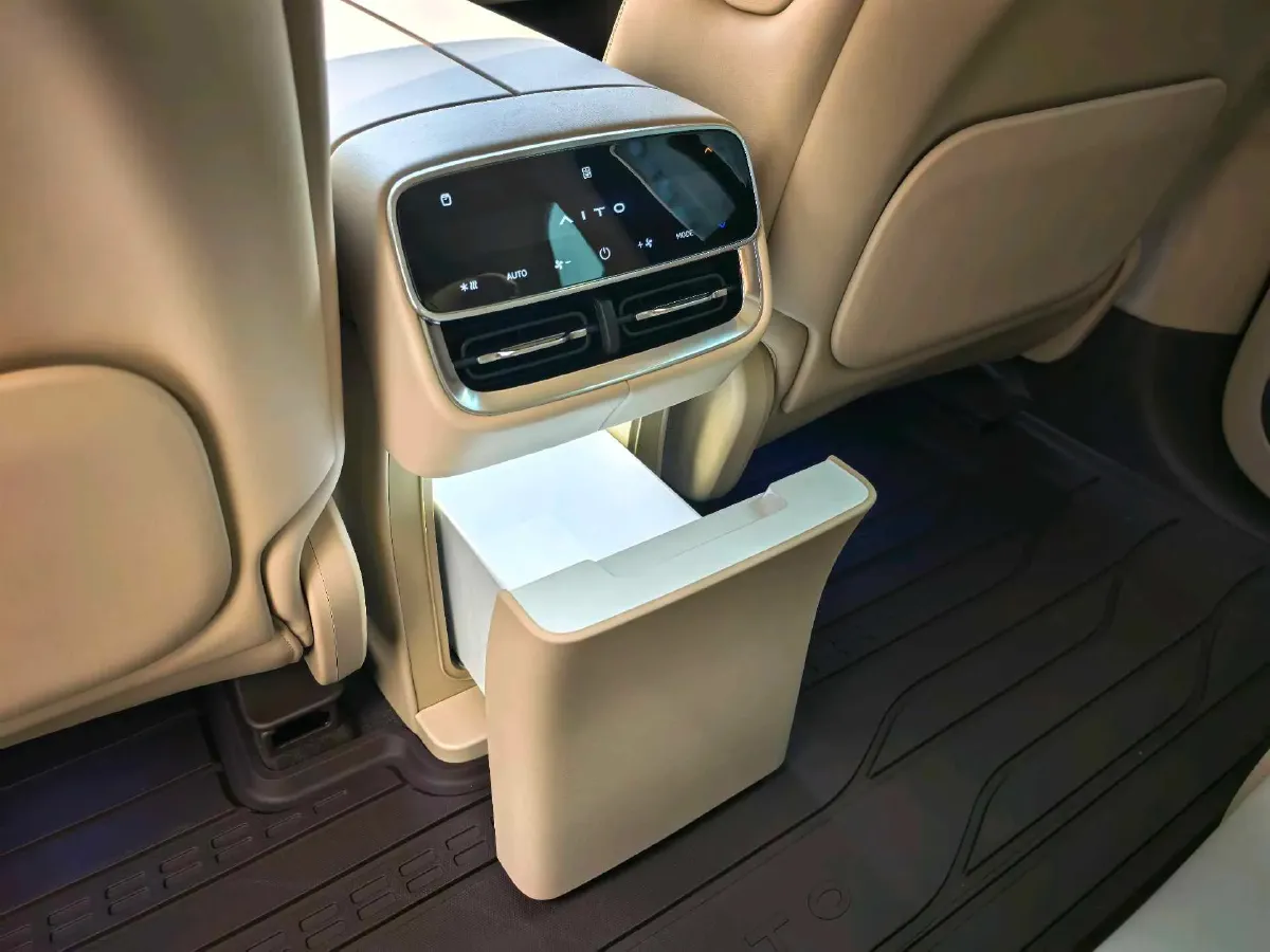 2026 AITO AITO M7 REEV 160HP REEV,autocango,china used car exporter,china ev exporter,chinese used car exporter,chinese used ev exporter