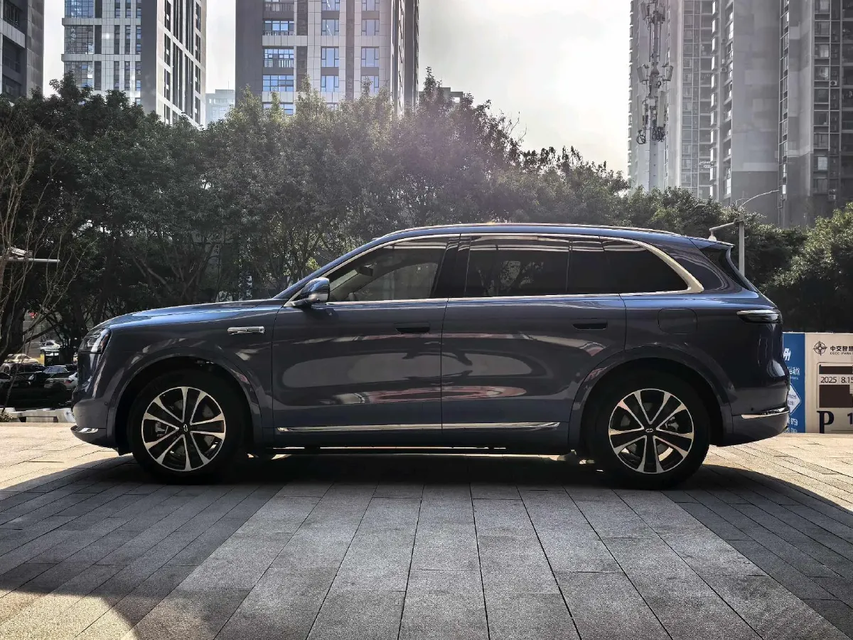 2026 AITO AITO M7 REEV 160HP REEV,autocango,china used car exporter,china ev exporter,chinese used car exporter,chinese used ev exporter