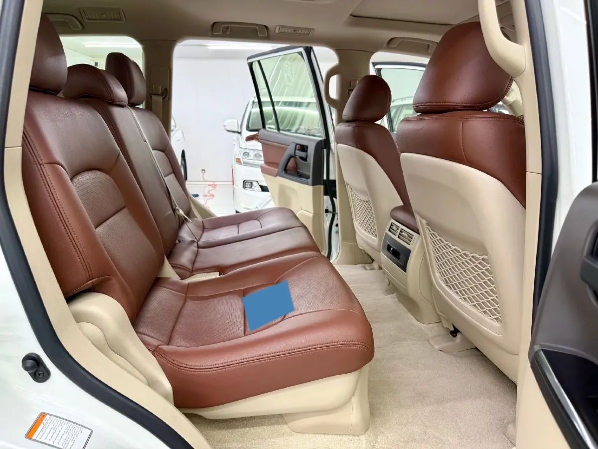 2015 Toyota Land Cruiser 4.6L 310HP V8 6AT,autocango,china used car exporter,china ev exporter,chinese used car exporter,chinese used ev exporter