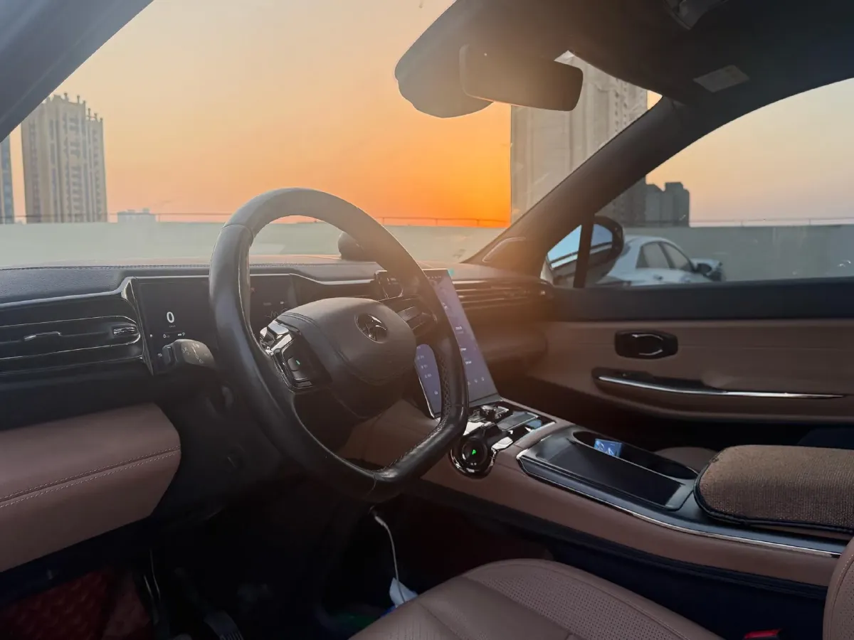 2020 NIO ES8 BEV 70KWH,autocango,china used car exporter,china ev exporter,chinese used car exporter,chinese used ev exporter