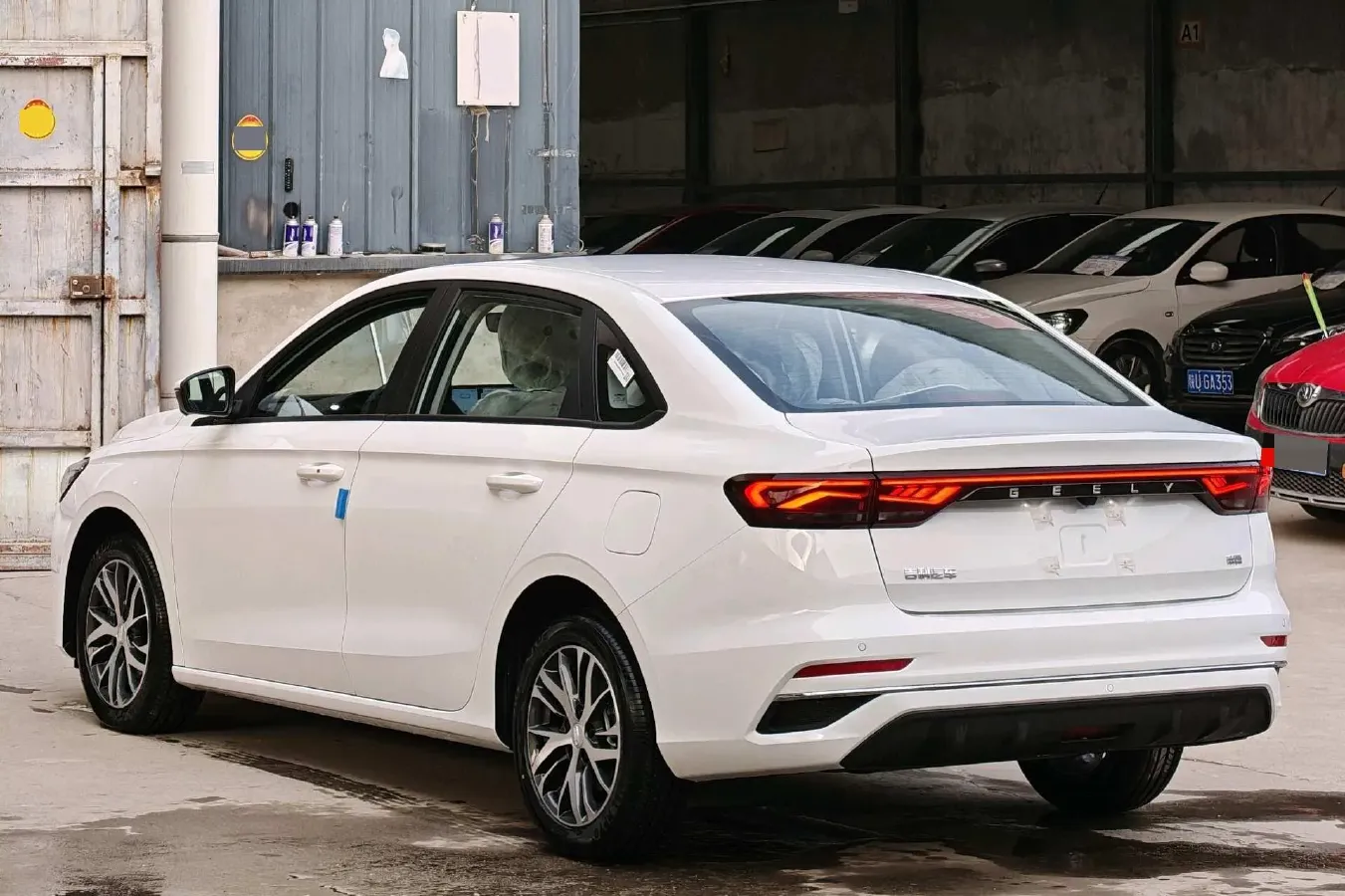 2026 Geely Emgrand 1.5L 120HP L4 CVT,autocango,china used car exporter,china ev exporter,chinese used car exporter,chinese used ev exporter