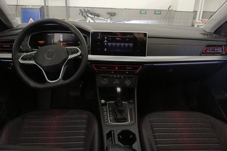 2024 Volkswagen Lavida 1.5T 160HP L4 7DCT,autocango,china used car exporter,china ev exporter,chinese used car exporter,chinese used ev exporter