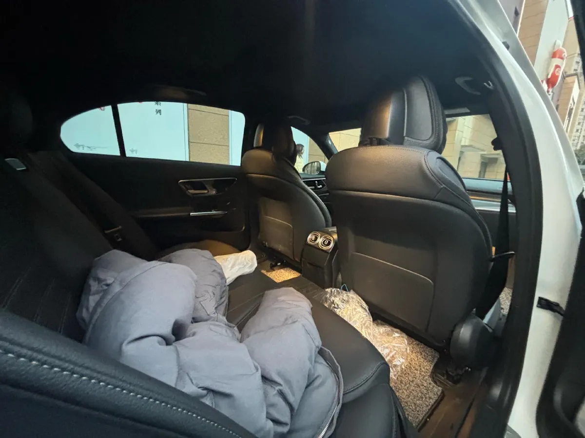 2023 Mercedes-Benz C Class 1.5T 204HP L4 9AT,autocango,china used car exporter,china ev exporter,chinese used car exporter,chinese used ev exporter