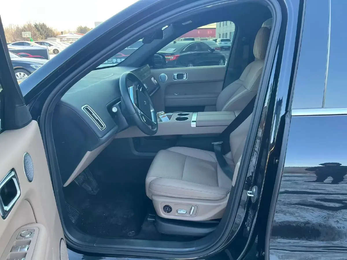 2025 Li L6 Range Extended 154HP L4 REEV,autocango,china used car exporter,china ev exporter,chinese used car exporter,chinese used ev exporter