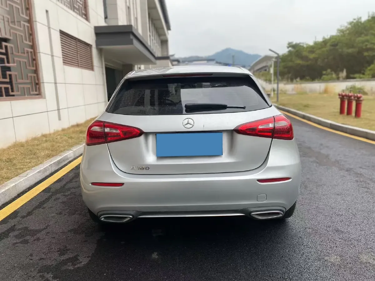 2020 Mercedes-Benz A Class 1.3T 136HP L4 7DCT,autocango,china used car exporter,china ev exporter,chinese used car exporter,chinese used ev exporter