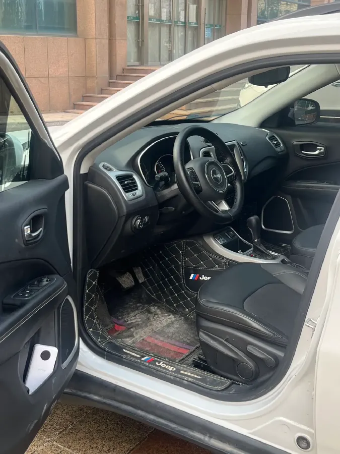 2020 Jeep Compass 1.3T 173HP L4 7DCT,autocango,china used car exporter,china ev exporter,chinese used car exporter,chinese used ev exporter