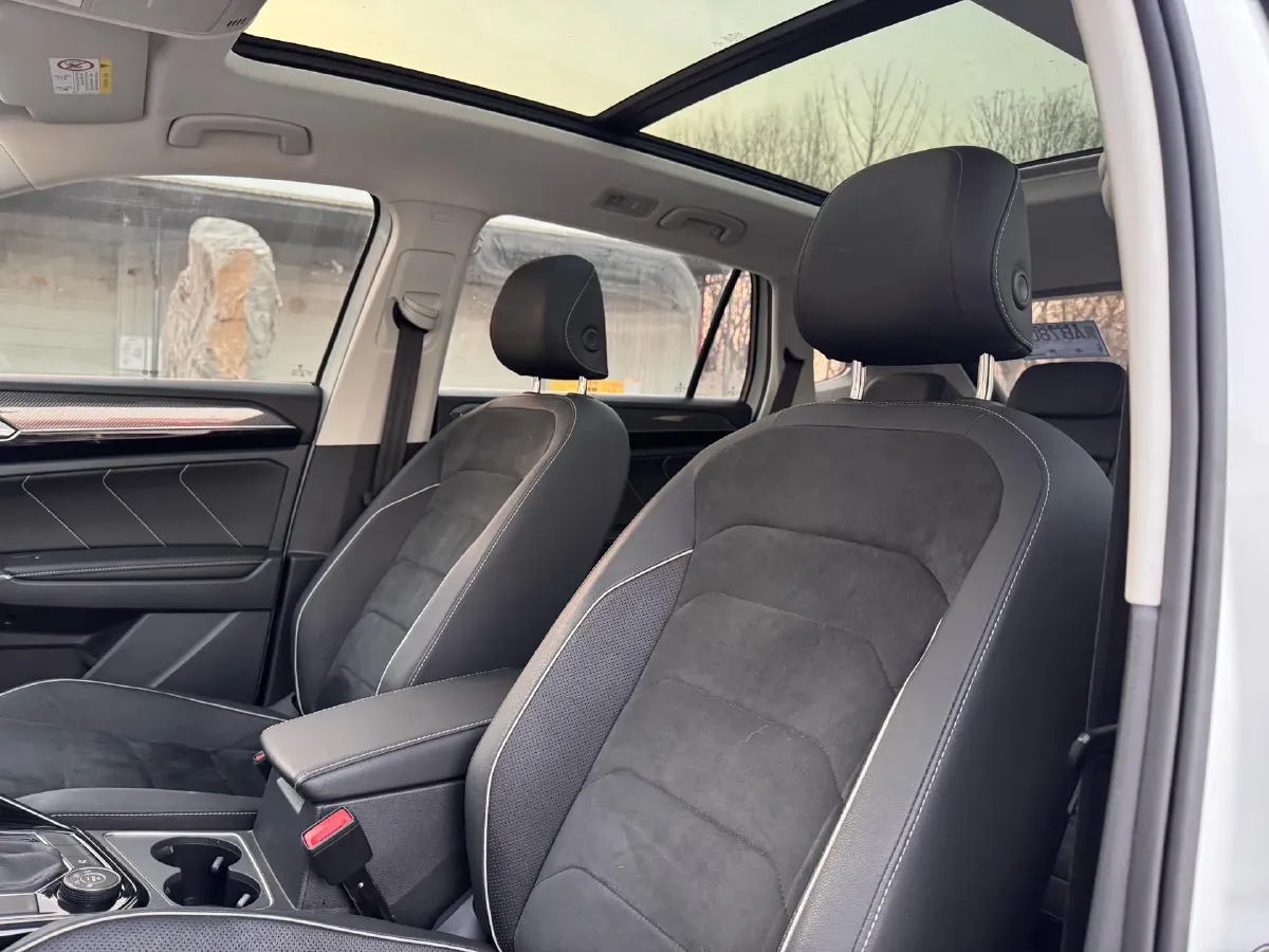 2022 Volkswagen Tayron 2.0T 220HP L4 7DCT,autocango,china used car exporter,china ev exporter,chinese used car exporter,chinese used ev exporter