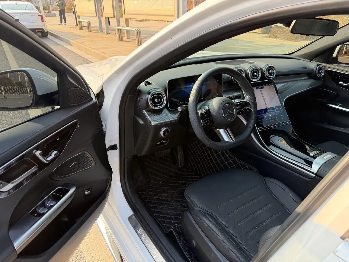 2025 Mercedes-Benz C Class 1.5T 204HP L4 9AT,autocango,china used car exporter,china ev exporter,chinese used car exporter,chinese used ev exporter