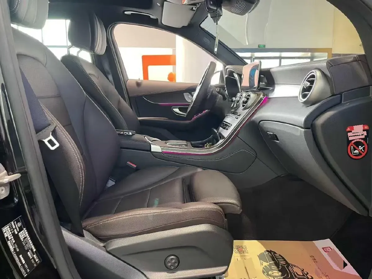 2021 Mercedes-Benz GLC Class 2.0T 258HP L4 9AT,autocango,china used car exporter,china ev exporter,chinese used car exporter,chinese used ev exporter