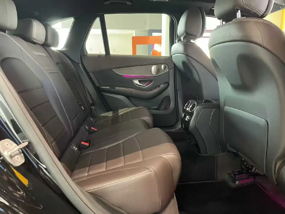 2021 Mercedes-Benz GLC Class 2.0T 258HP L4 9AT,autocango,china used car exporter,china ev exporter,chinese used car exporter,chinese used ev exporter