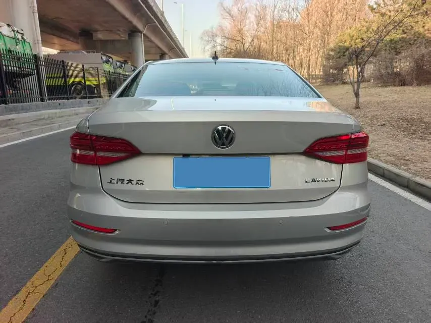 2019 Volkswagen Lavida 1.5L 116HP L4 6AT,autocango,china used car exporter,china ev exporter,chinese used car exporter,chinese used ev exporter