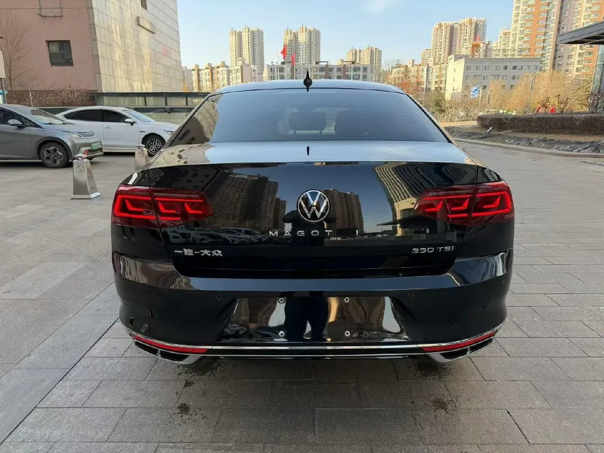 2023 Volkswagen Magotan 2.0T 186HP L4 7DCT,autocango,china used car exporter,china ev exporter,chinese used car exporter,chinese used ev exporter