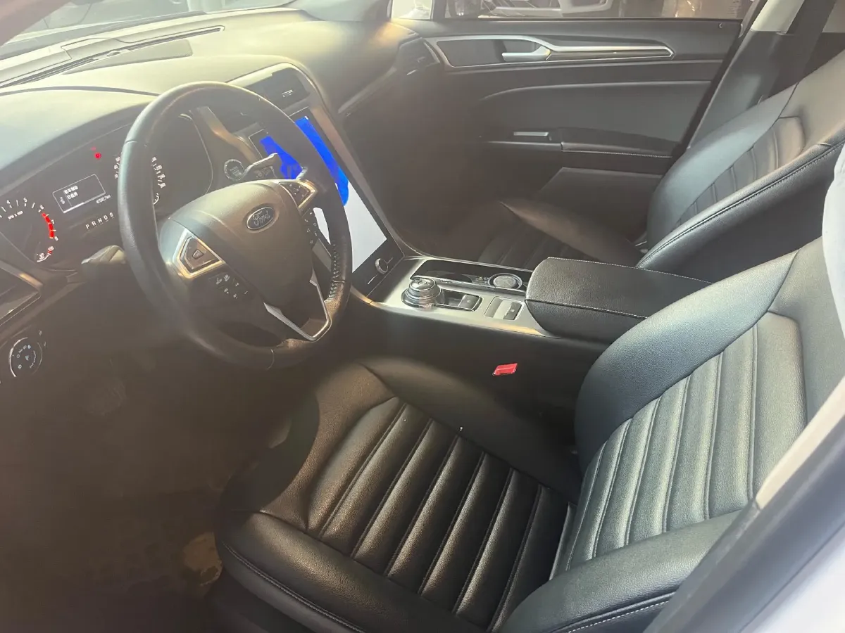 2020 Ford Mondeo 1.5T 182HP L4 6AT,autocango,china used car exporter,china ev exporter,chinese used car exporter,chinese used ev exporter