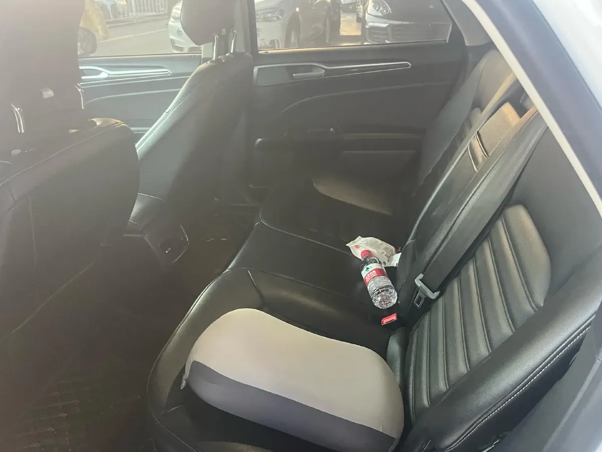 2020 Ford Mondeo 1.5T 182HP L4 6AT,autocango,china used car exporter,china ev exporter,chinese used car exporter,chinese used ev exporter