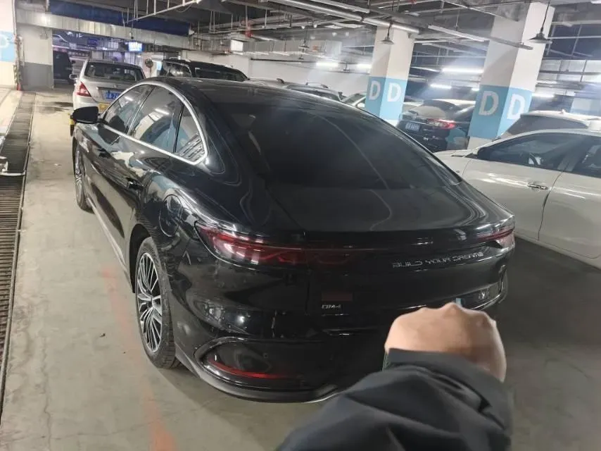 2022 Volkswagen Tiguan L 2.0T 186HP L4 7DCT,autocango,china used car exporter,china ev exporter,chinese used car exporter,chinese used ev exporter