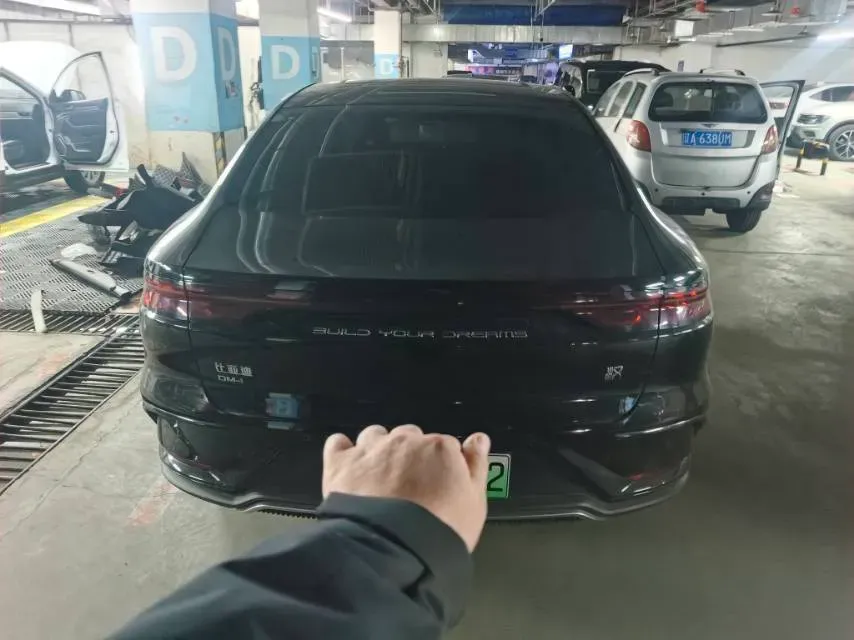 2022 Volkswagen Tiguan L 2.0T 186HP L4 7DCT,autocango,china used car exporter,china ev exporter,chinese used car exporter,chinese used ev exporter