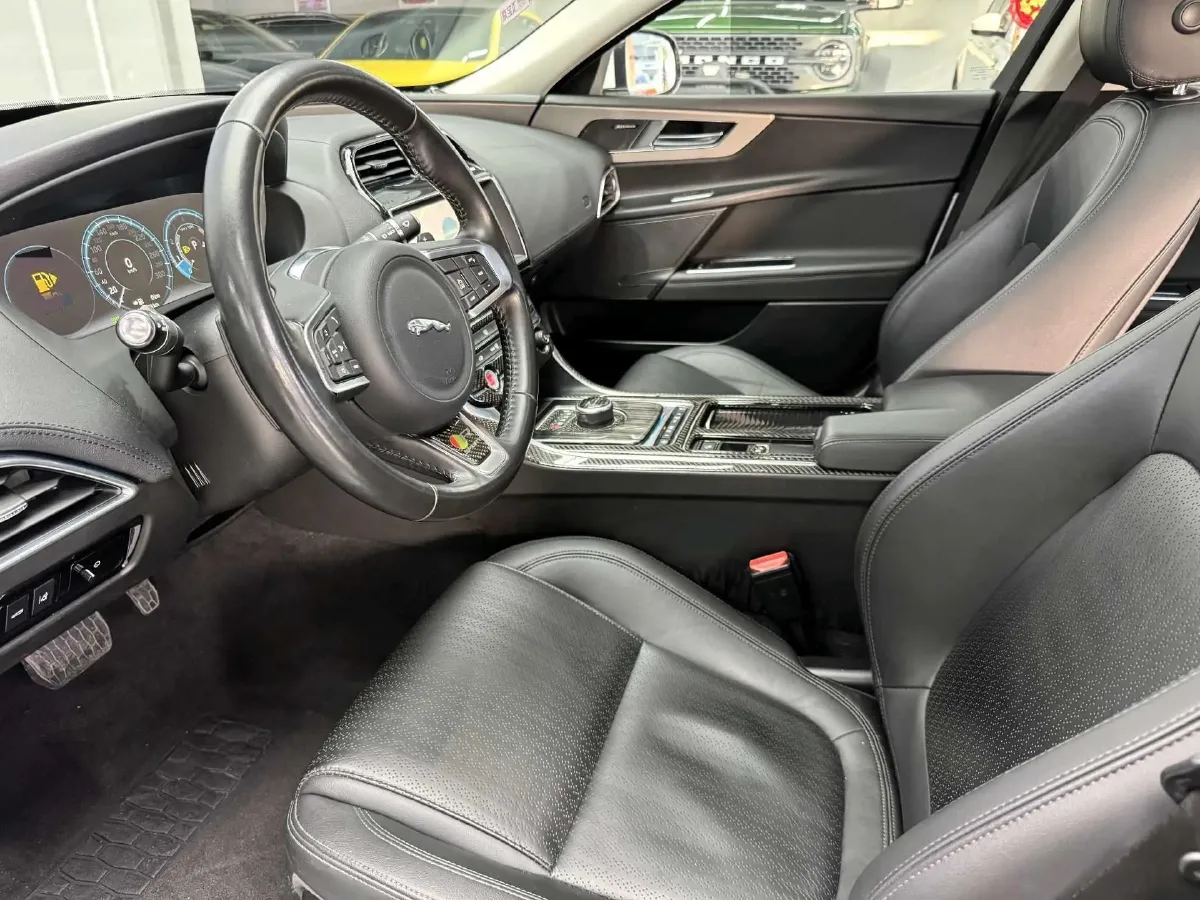 2018 Jaguar XEL 2.0T 250HP L4 8AT,autocango,china used car exporter,china ev exporter,chinese used car exporter,chinese used ev exporter