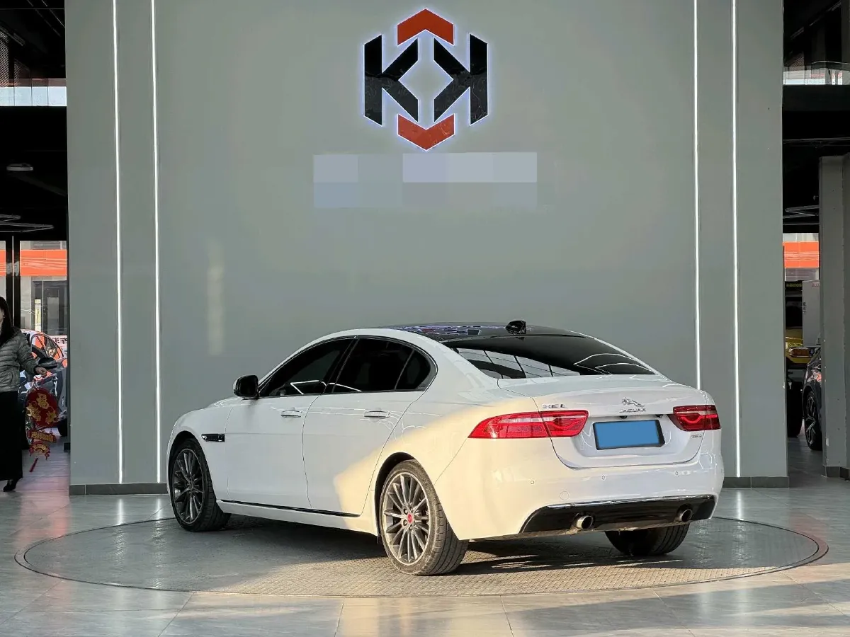 2018 Jaguar XEL 2.0T 250HP L4 8AT,autocango,china used car exporter,china ev exporter,chinese used car exporter,chinese used ev exporter