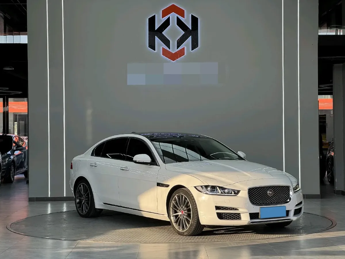 2018 Jaguar XEL 2.0T 250HP L4 8AT,autocango,china used car exporter,china ev exporter,chinese used car exporter,chinese used ev exporter