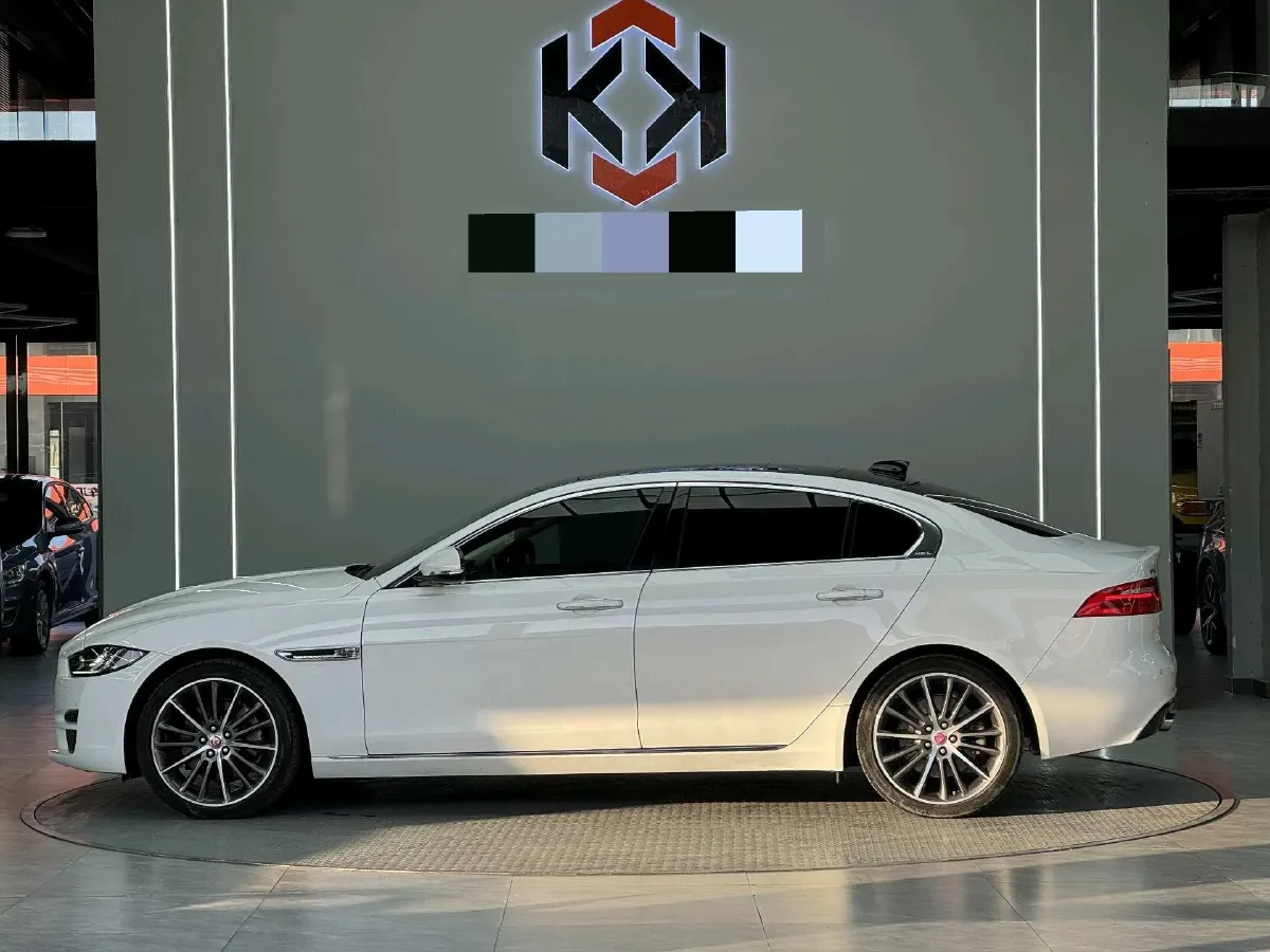 2018 Jaguar XEL 2.0T 250HP L4 8AT,autocango,china used car exporter,china ev exporter,chinese used car exporter,chinese used ev exporter
