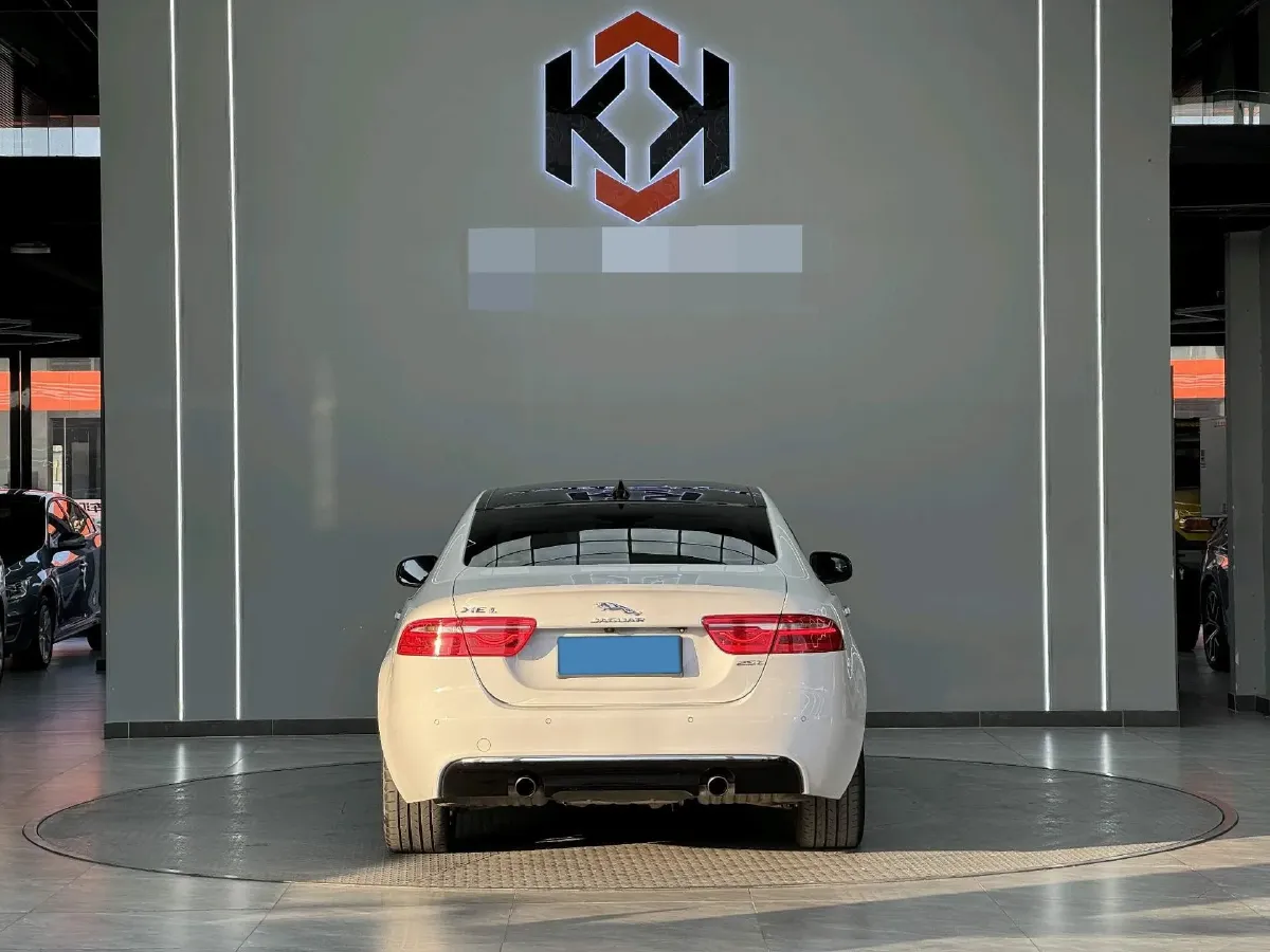 2018 Jaguar XEL 2.0T 250HP L4 8AT,autocango,china used car exporter,china ev exporter,chinese used car exporter,chinese used ev exporter