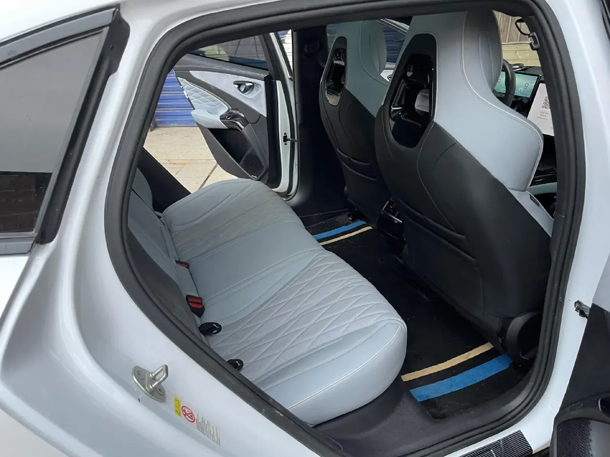 2022 AITO AITO M5 Range Extended 125HP REEV 40KWH,autocango,china used car exporter,china ev exporter,chinese used car exporter,chinese used ev exporter