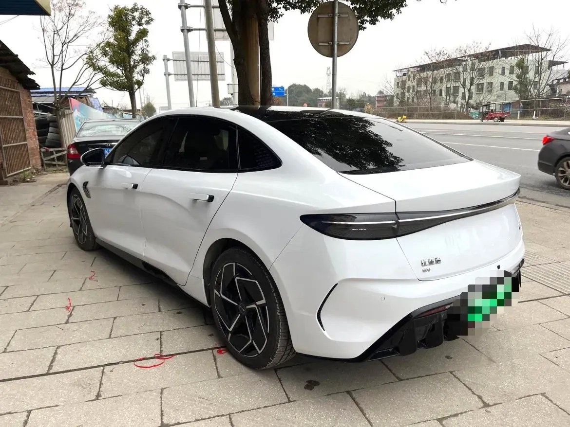 2022 AITO AITO M5 Range Extended 125HP REEV 40KWH,autocango,china used car exporter,china ev exporter,chinese used car exporter,chinese used ev exporter