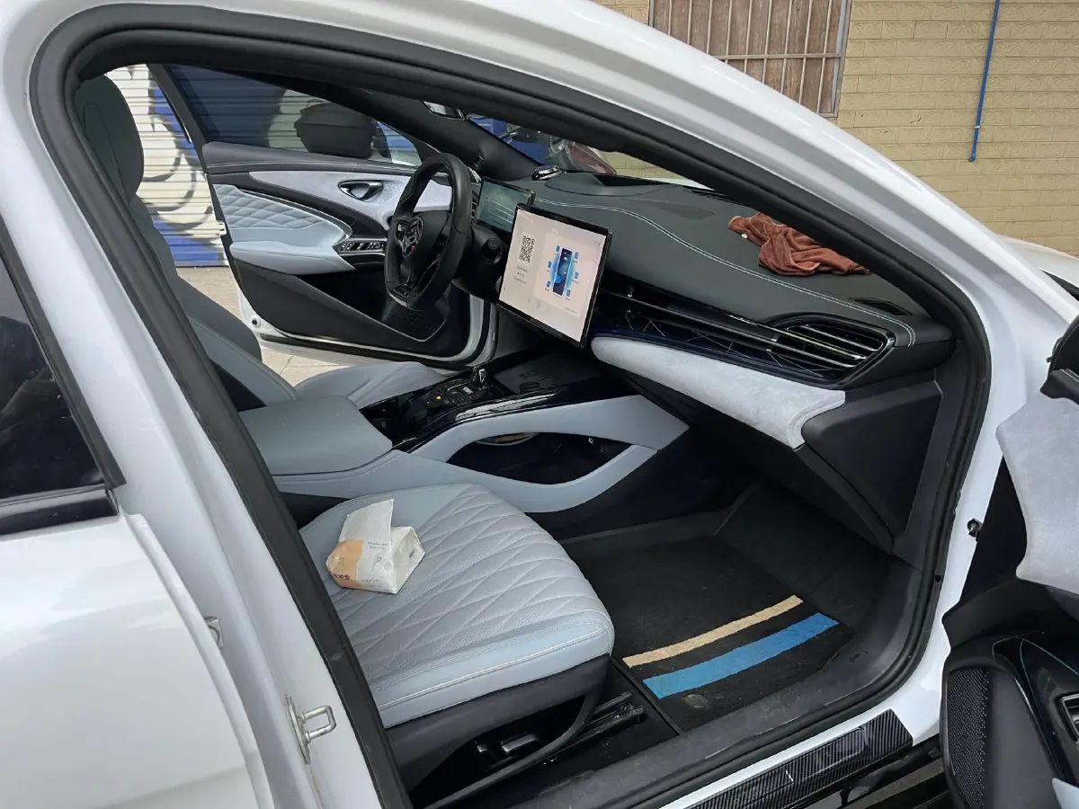 2022 AITO AITO M5 Range Extended 125HP REEV 40KWH,autocango,china used car exporter,china ev exporter,chinese used car exporter,chinese used ev exporter