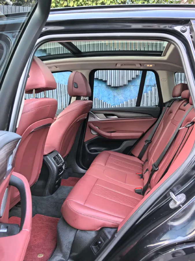 2022 BMW X3 2.0T 252HP L4 8AT,autocango,china used car exporter,china ev exporter,chinese used car exporter,chinese used ev exporter