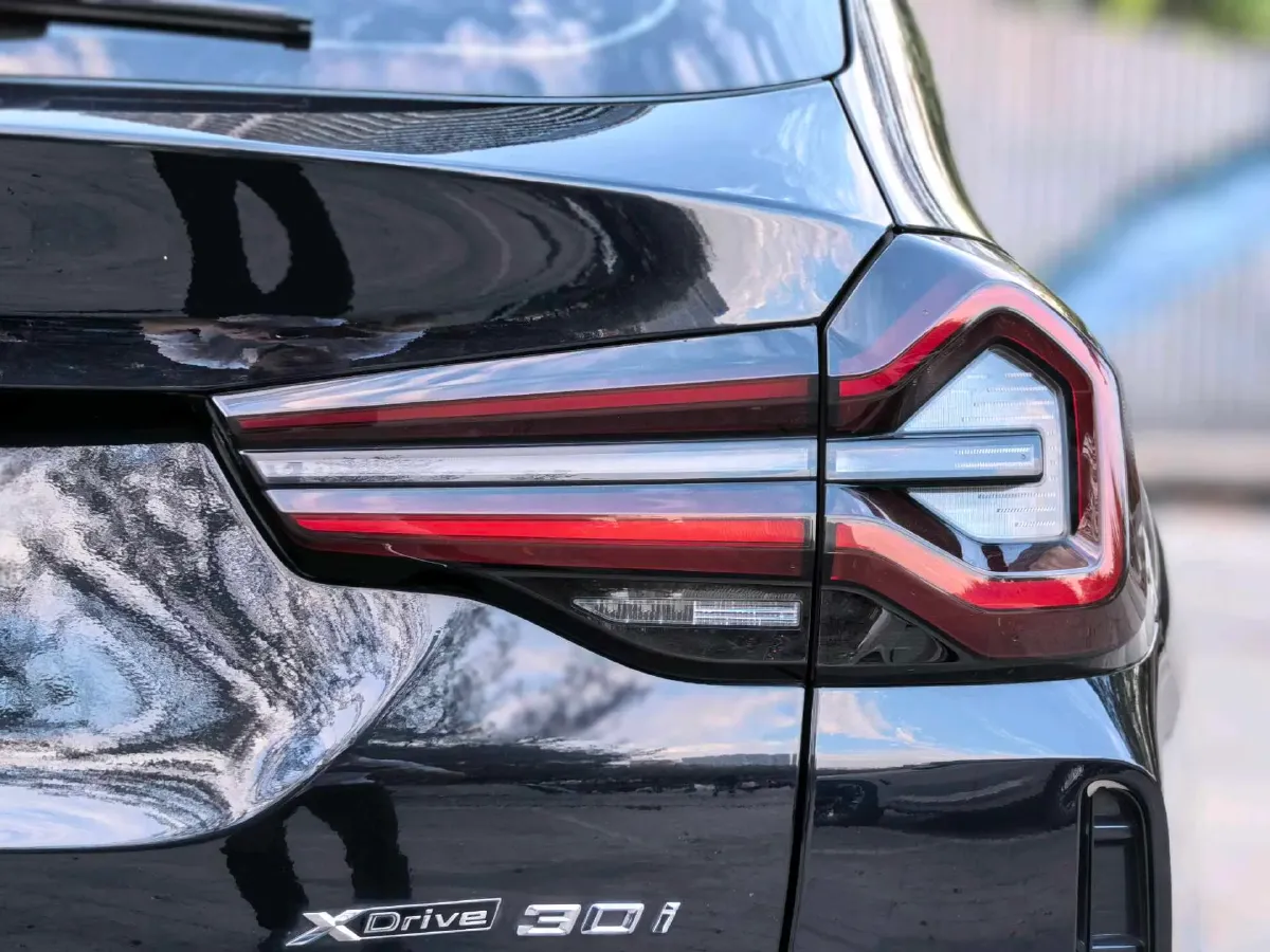 2022 BMW X3 2.0T 252HP L4 8AT,autocango,china used car exporter,china ev exporter,chinese used car exporter,chinese used ev exporter