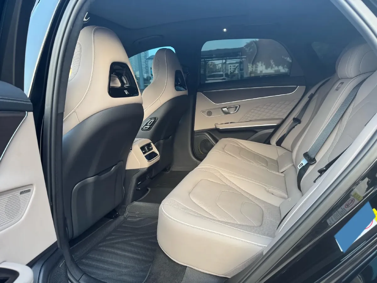 2024 BYD Han BEV 85.44KWH,autocango,china used car exporter,china ev exporter,chinese used car exporter,chinese used ev exporter