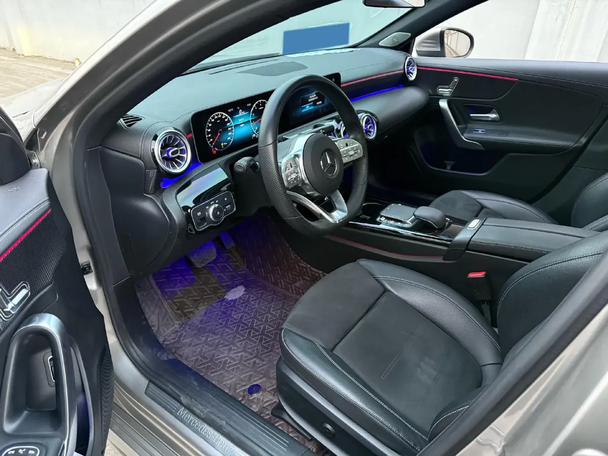 2020 Mercedes-Benz A Class 1.3T 163HP L4 7DCT,autocango,china used car exporter,china ev exporter,chinese used car exporter,chinese used ev exporter