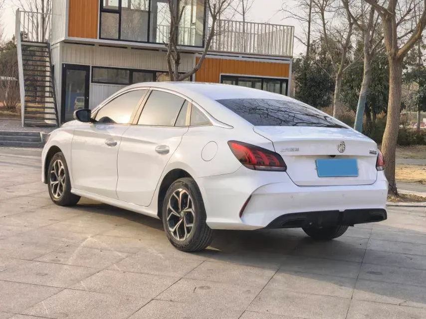 2023 MG 5 1.5L 129HP L4 5MT,autocango,china used car exporter,china ev exporter,chinese used car exporter,chinese used ev exporter
