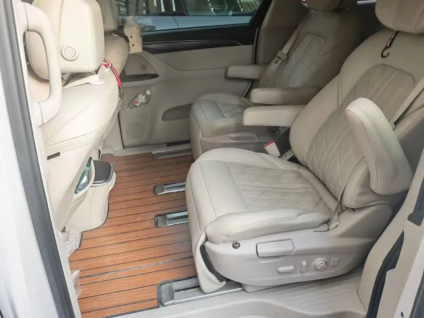 2020 Buick GL8 2.0T 237HP L4 9AT,autocango,china used car exporter,china ev exporter,chinese used car exporter,chinese used ev exporter